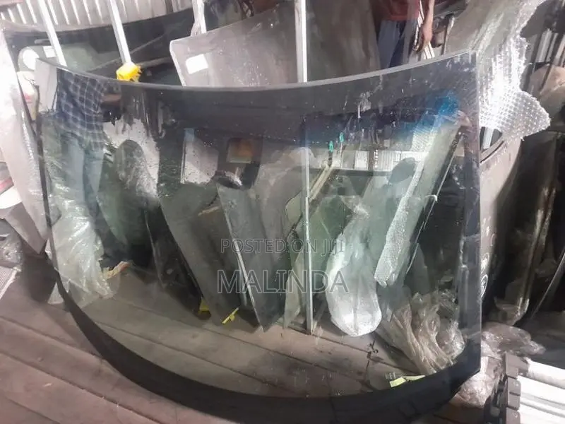 Honda Vezel (Rs) Windscreen 2014 - Reconditioned