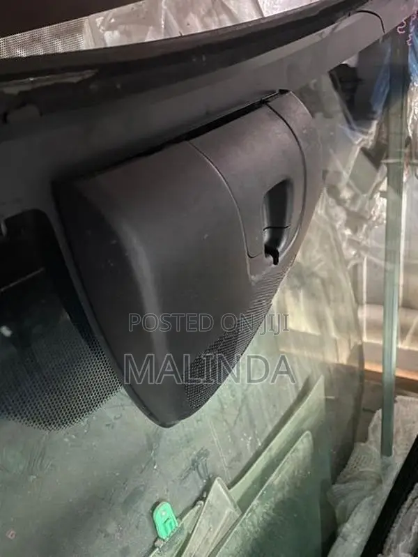 Honda Vezel (Rs) Windscreen 2014 - Reconditioned