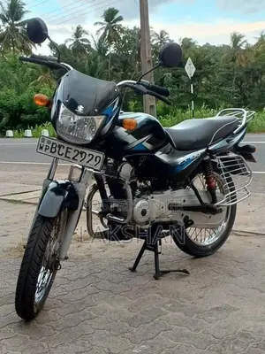 Bajaj CT100 2016