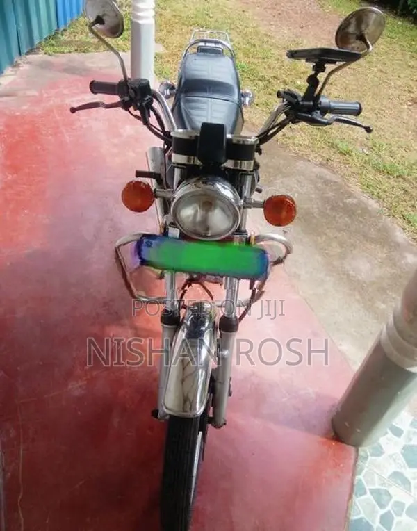 Suzuki GN 125 2024