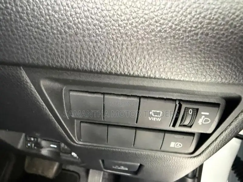Toyota Yaris X Grade 2025