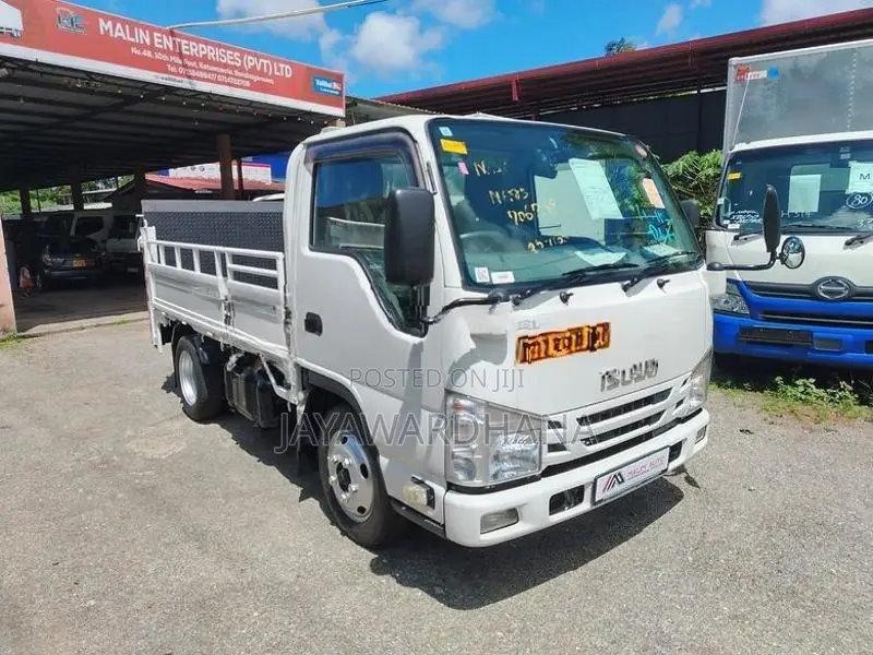 Isuzu Elf NKR85 10.5ft UNREGIS 2017