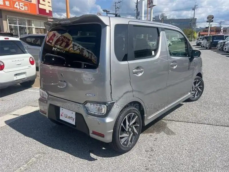 Suzuki Wagon R ZX Custom 2025