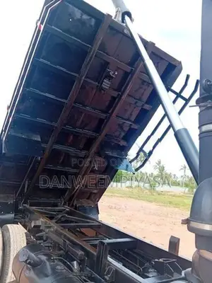 Tata Tipper 1615 2011