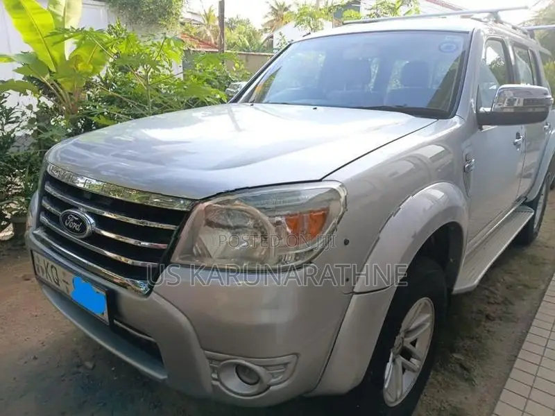 Ford Everest 2011