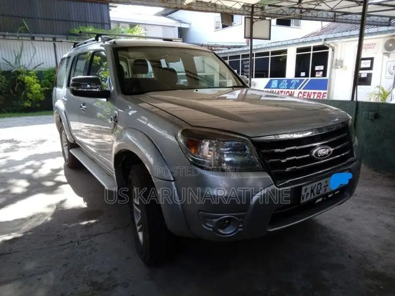 Ford Everest 2011