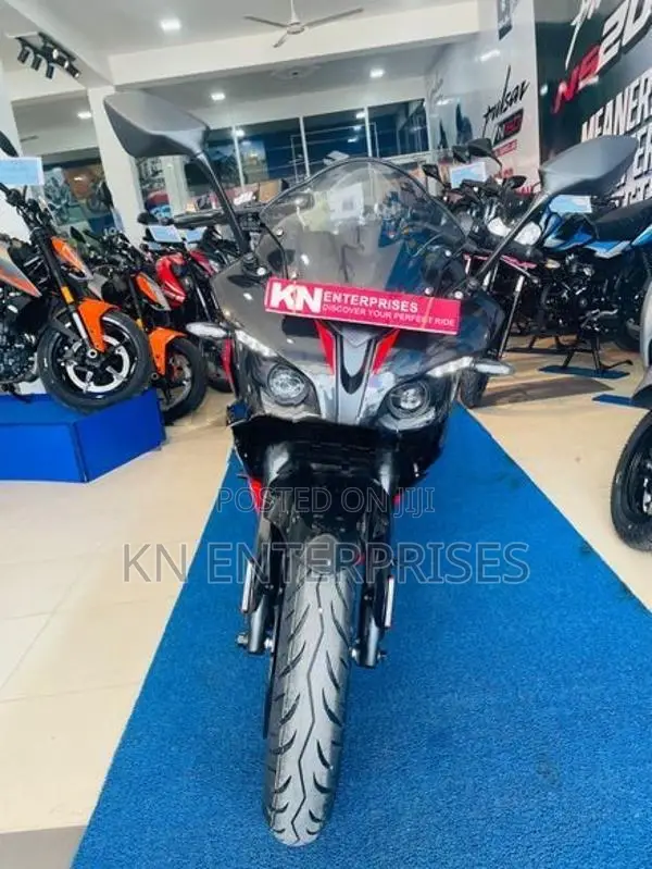 Bajaj Pulsar RS200 Brandnew 2026