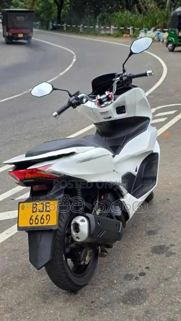 Honda PCX160 2024