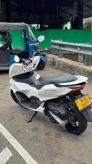 Honda PCX160 2024