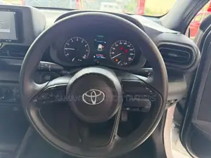 Toyota Yaris X Grade 2024