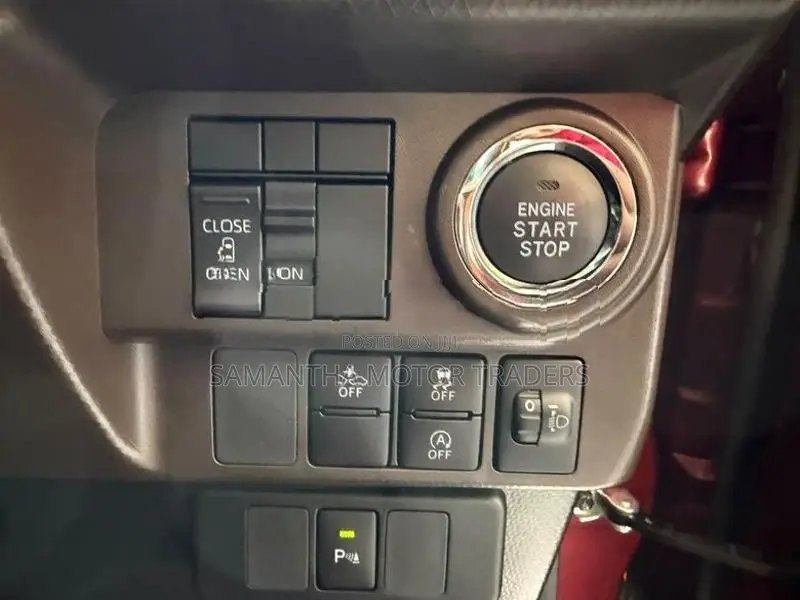 Toyota Roomy X Grade 2023