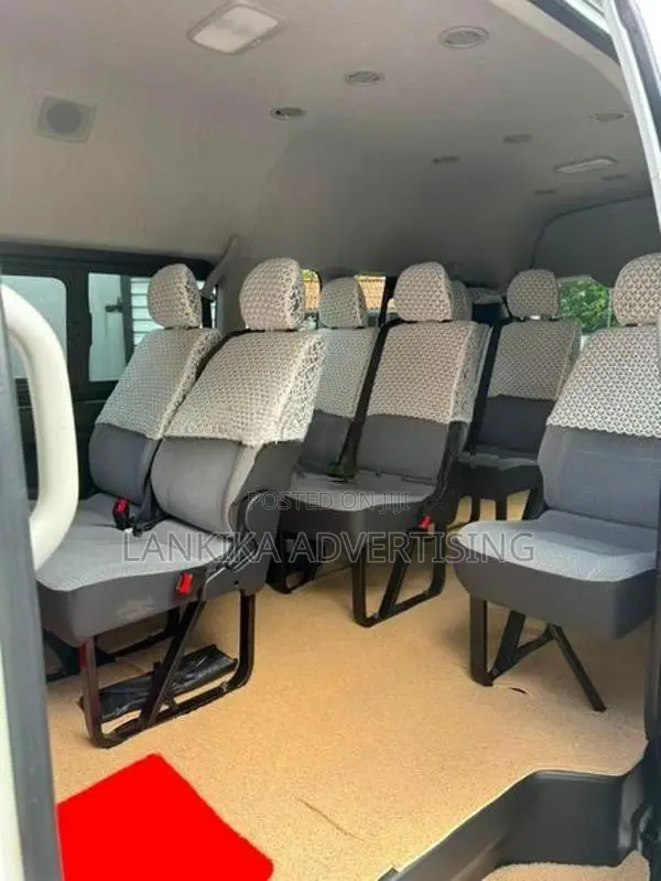 Toyota GDH HIGH ROOF 2023