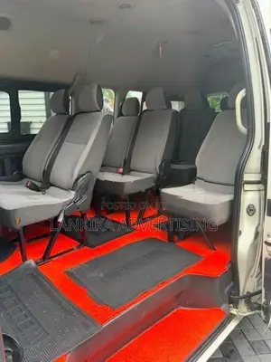 Toyota KDH HIGH ROOF 223 2015