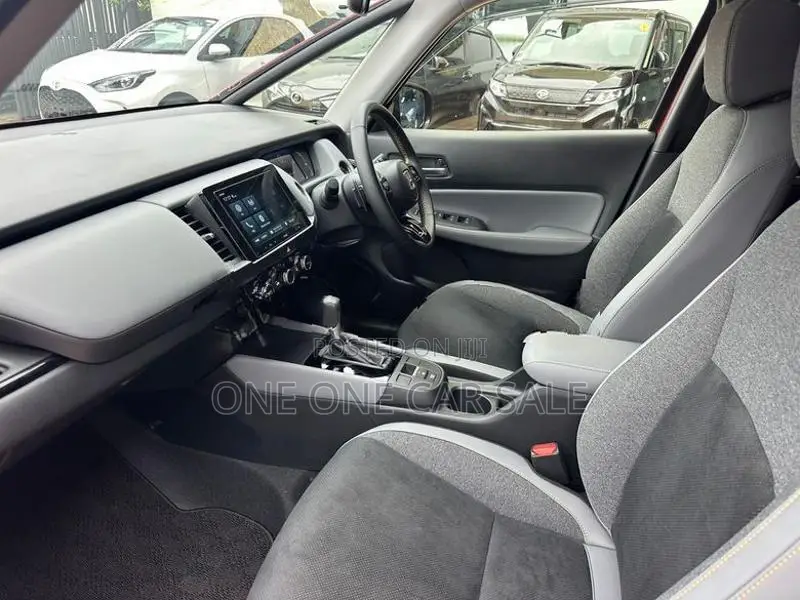 Honda Vezel Z Play Sunroof 4way 2026