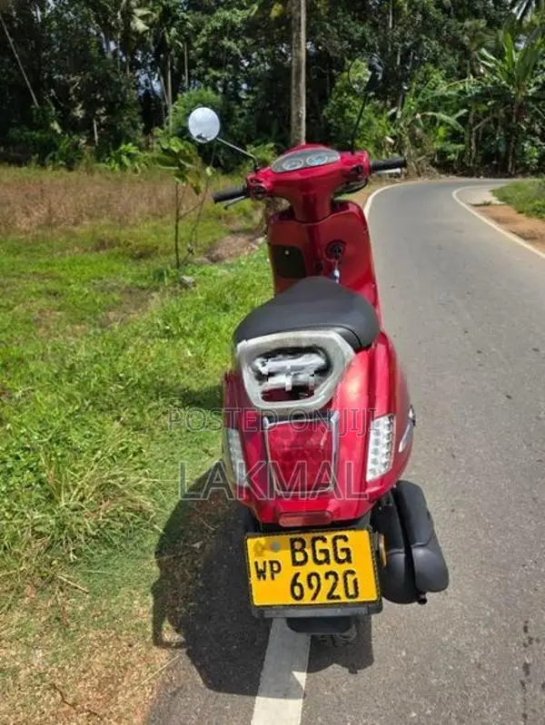 Demak Tropica 2018
