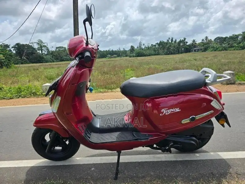 Demak Tropica 2018