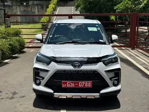 Toyota Raize Z Hybrid auto (p) 2025