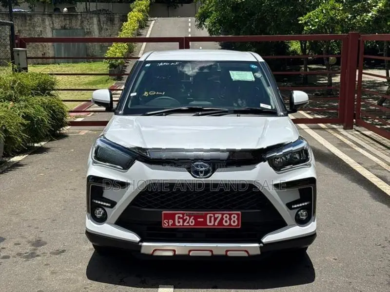 Toyota Raize Z Hybrid auto (p) 2025