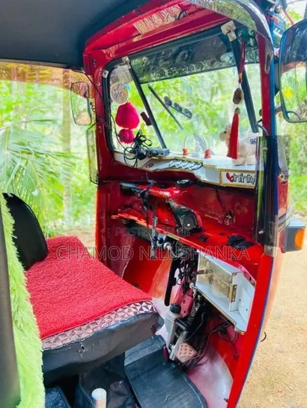 Bajaj RE 2005