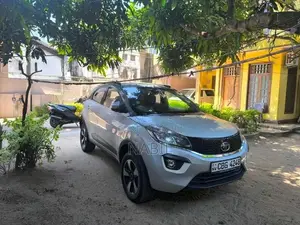 Tata Nexon XZA+ 2018