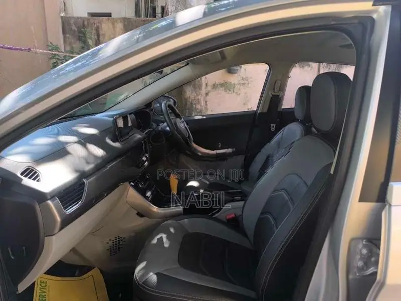 Tata Nexon XZA+ 2018
