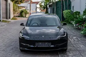 Tesla Model 3 Highlander 2024