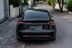 Tesla Model 3 Highlander 2024