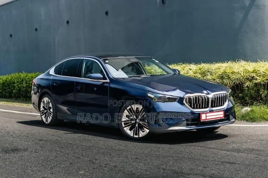 BMW 523i Premium Luxury 2023