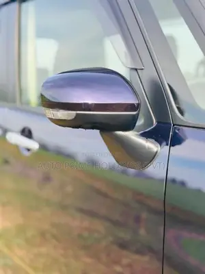 Toyota Roomy G Custom 2025
