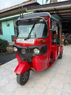 Bajaj RE Twin Plug 2014