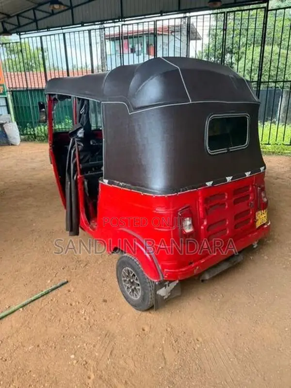 Bajaj RE Twin Plug 2014