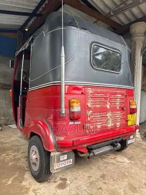 Bajaj RE 2011