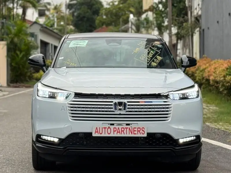 Honda Vezel Z Play MOONROOF 2026