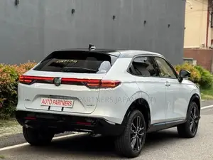 Honda Vezel Z Play MOONROOF 2026