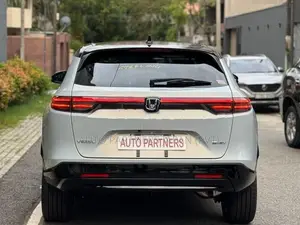 Honda Vezel Z Play MOONROOF 2026