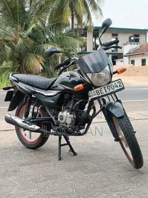 Bajaj Platina 100 2016