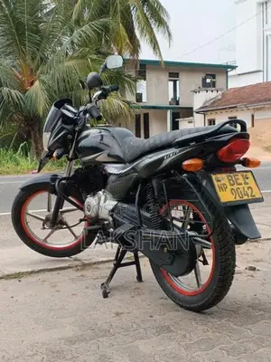 Bajaj Platina 100 2016