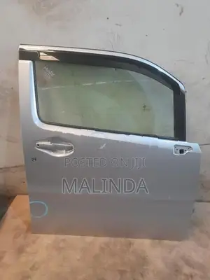 Suzuki Wagon R 55S Stingray RH Front Door Complete - Reconditioned