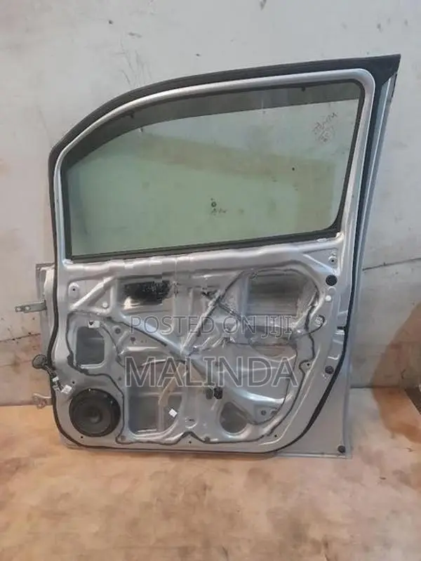 Suzuki Wagon R 55S Stingray RH Front Door Complete - Reconditioned