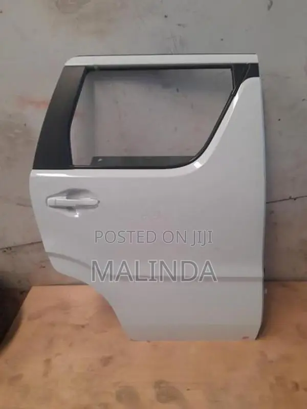 Suzuki Wagon R 55S Stingray RH Rear Door Complete - Reconditioned