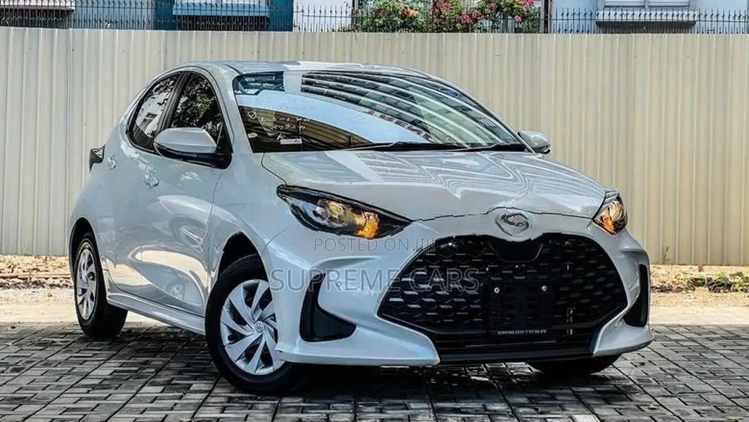 Toyota Yaris X Safety 4 Way 2024