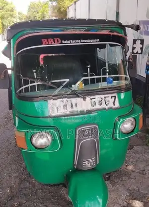 Bajaj RE 2010