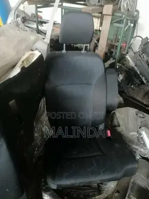 Suzuki Wagon R 44S Stingray Driving Seat - Reconditioned