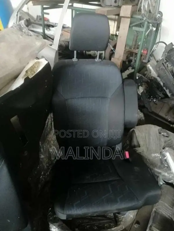 Suzuki Wagon R 44S Stingray Driving Seat - Reconditioned