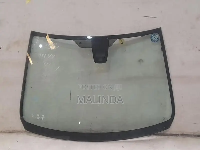 Suzuki Wagon R 44S Windscreen - Reconditioned