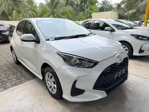Toyota Yaris X Grade 2025