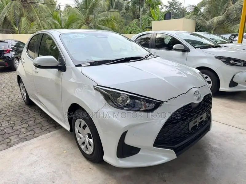 Toyota Yaris X Grade 2025