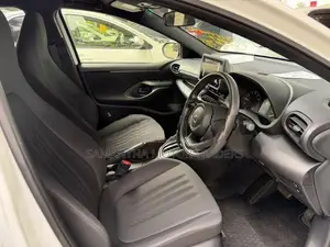 Toyota Yaris X Grade 2025