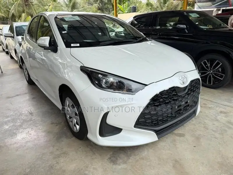 Toyota Yaris X Grade 2024