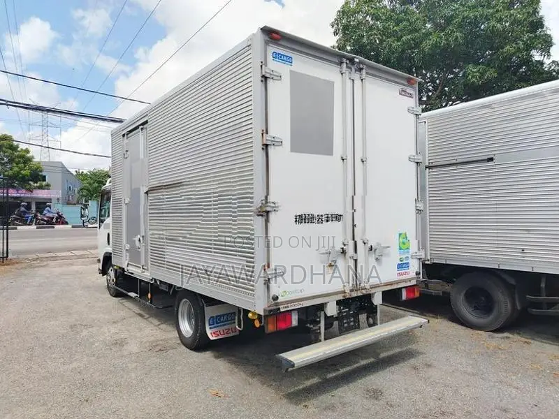 Isuzu Elf NPR85 14.5FT UNREG 2017